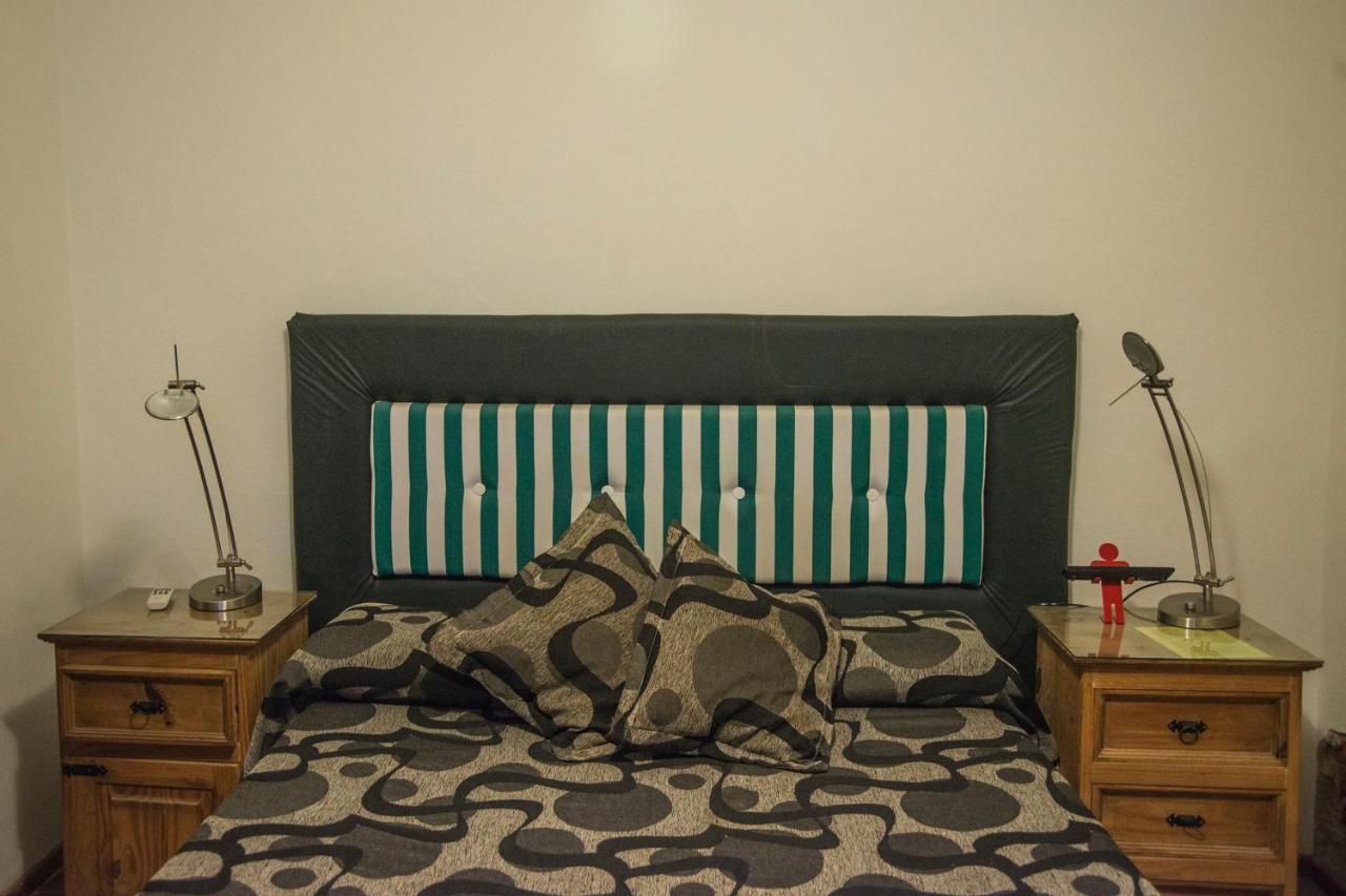 Feliza Hostel Вила Карлос Пас Екстериор снимка